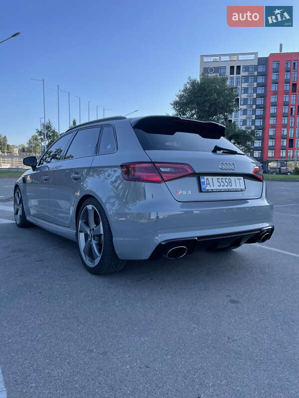Седан Audi RS3 2015 в Василькове