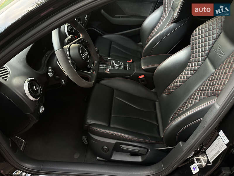 Седан Audi RS3 2018 в Запорожье