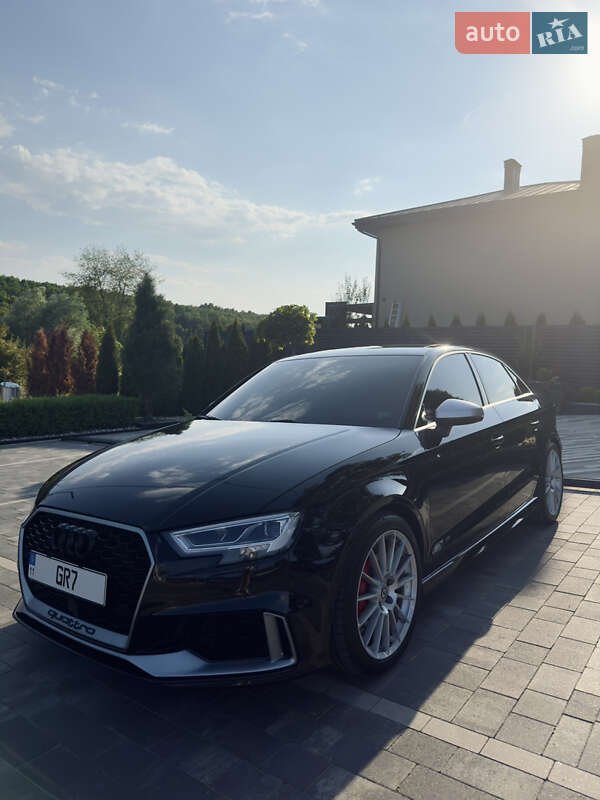 Седан Audi RS3 2017 в Киеве