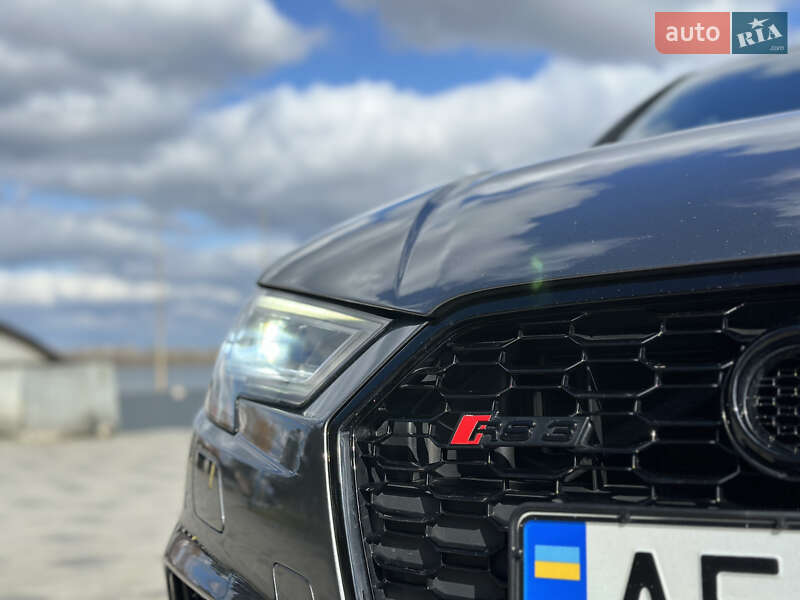 Седан Audi RS3 2018 в Днепре