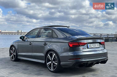 Седан Audi RS3 2018 в 