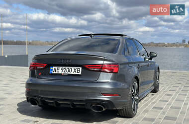 Седан Audi RS3 2018 в 