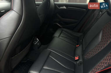 Седан Audi RS3 2018 в 