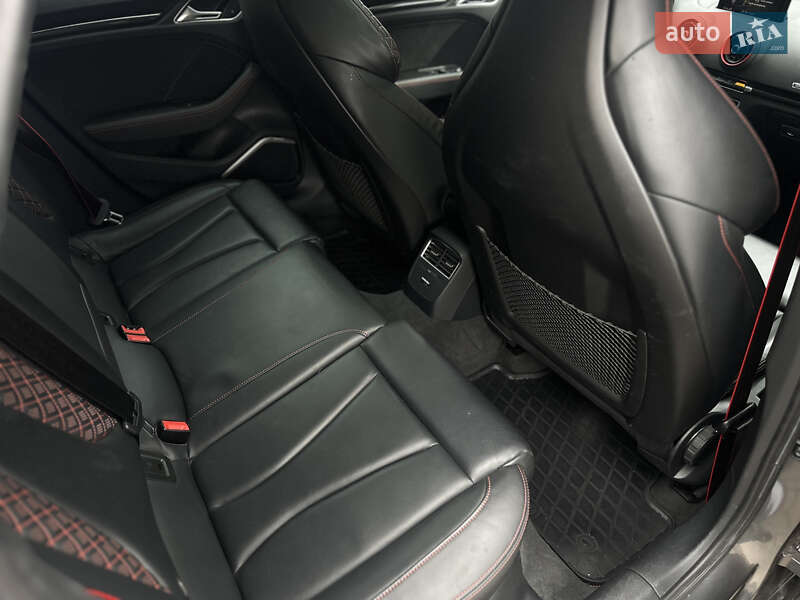 Седан Audi RS3 2018 в Днепре