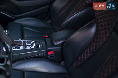Седан Audi RS3 2018 в 