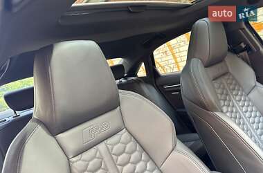 Седан Audi RS3 2021 в 