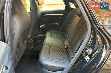 Седан Audi RS3 2021 в 