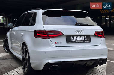 Седан Audi RS3 2017 в 