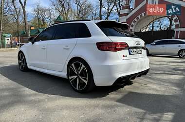 Хэтчбек Audi RS3 2016 в 