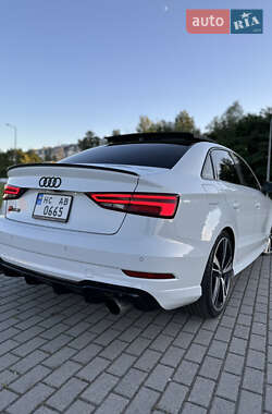 Седан Audi RS3 2017 в 