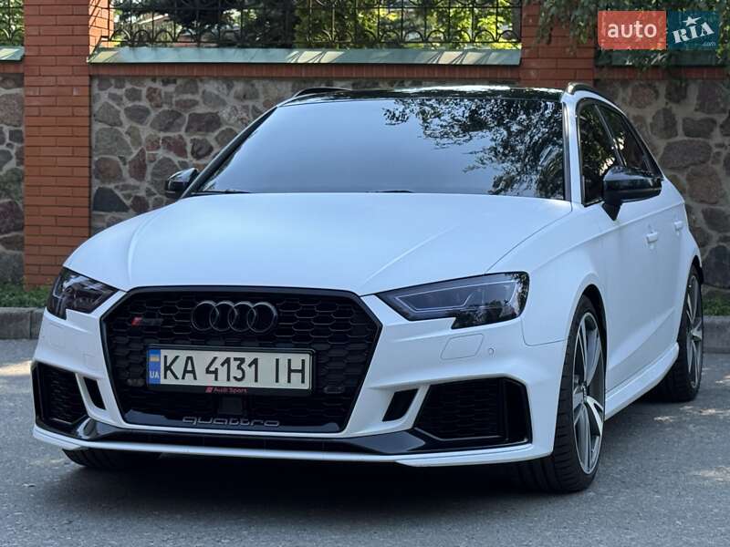 Хетчбек Audi RS3 2016 в Києві