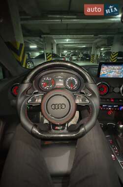 Седан Audi RS3 2016 в 