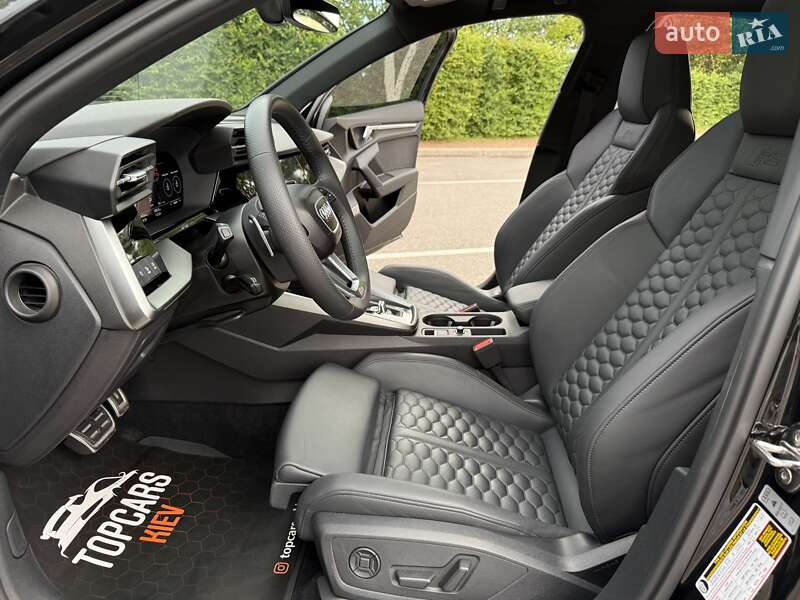 Седан Audi RS3 2022 в Киеве