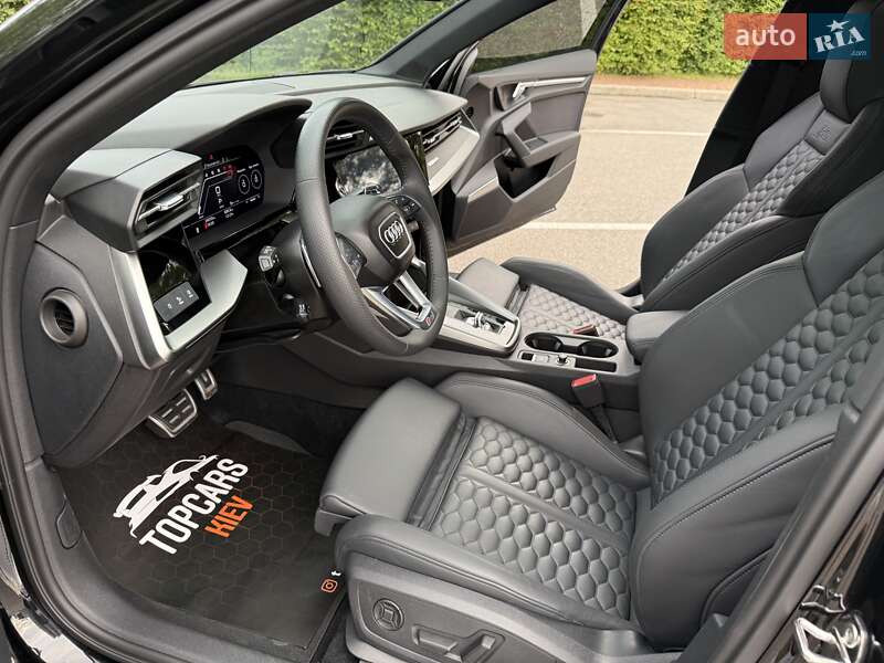 Седан Audi RS3 2022 в Киеве