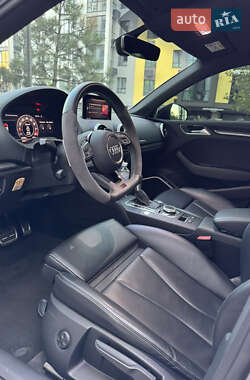 Седан Audi RS3 2018 в 