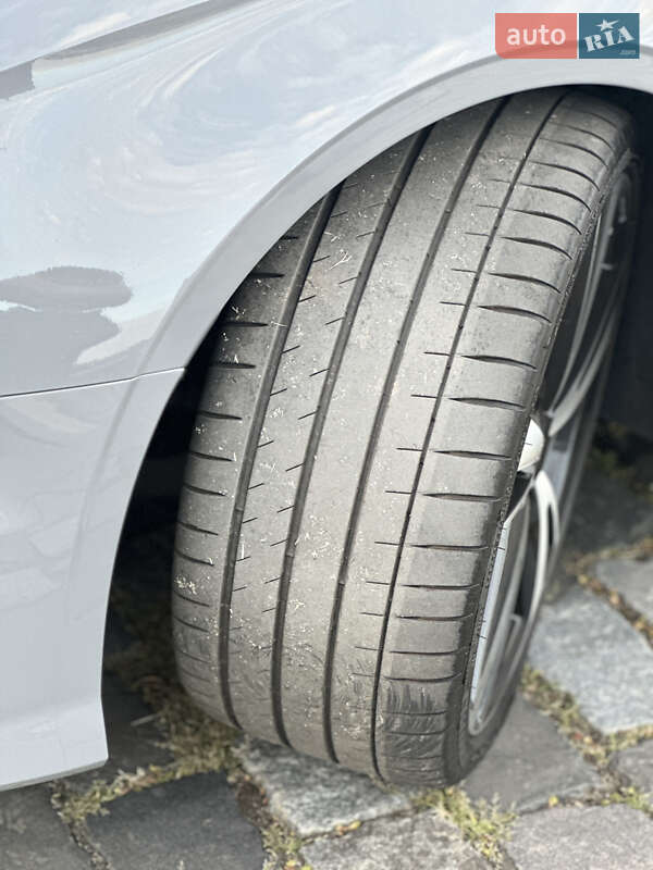 Седан Audi RS3 2020 в Киеве