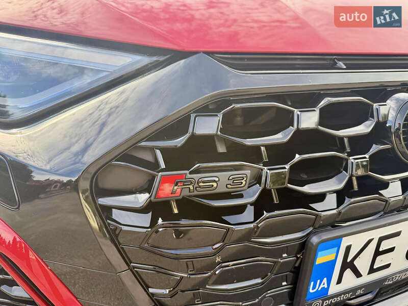 Седан Audi RS3 2022 в Кам'янському