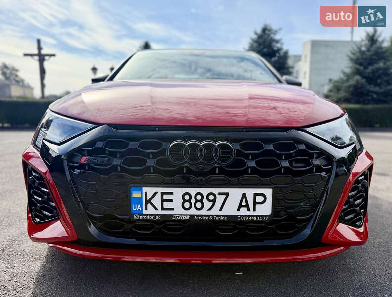 Седан Audi RS3 2022 в Кам'янському