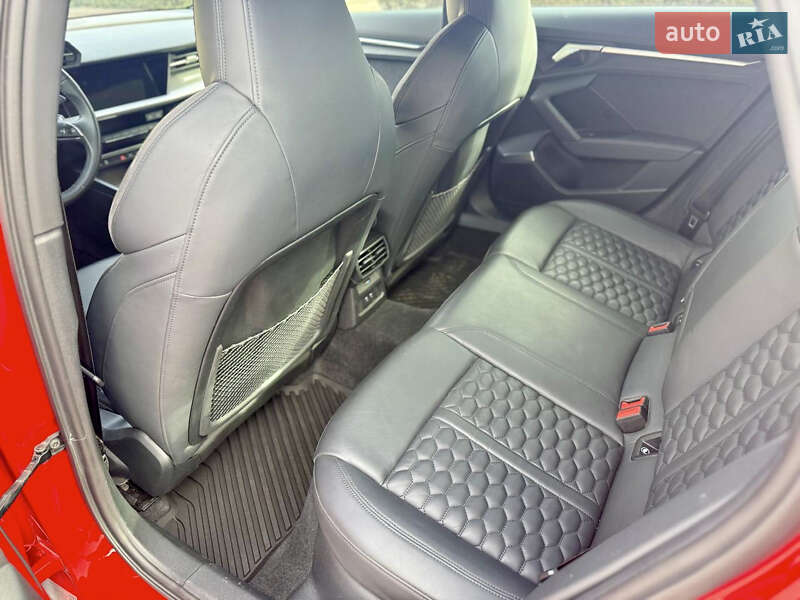 Седан Audi RS3 2022 в Кам'янському
