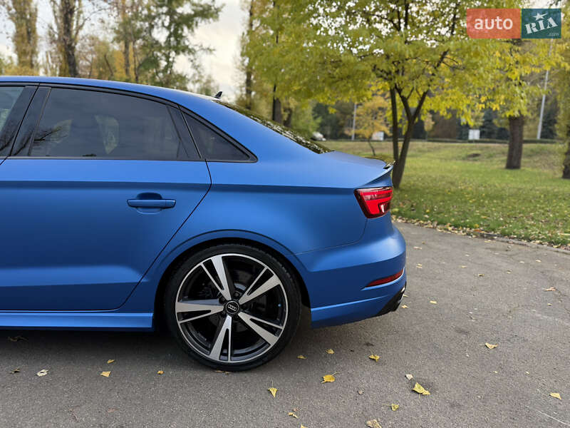 Седан Audi RS3 2017 в Києві фото 15 Седан Audi RS3 2017 в Києві