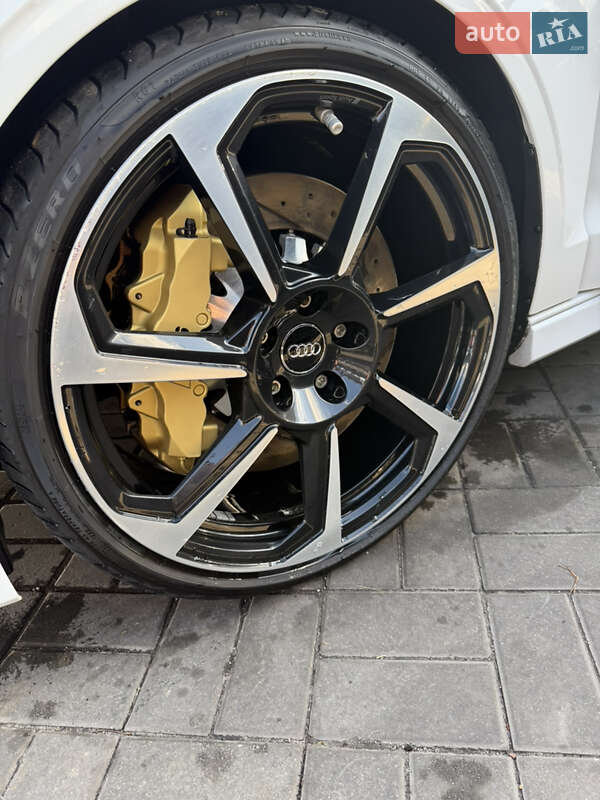 Седан Audi RS3 2017 в Запоріжжі