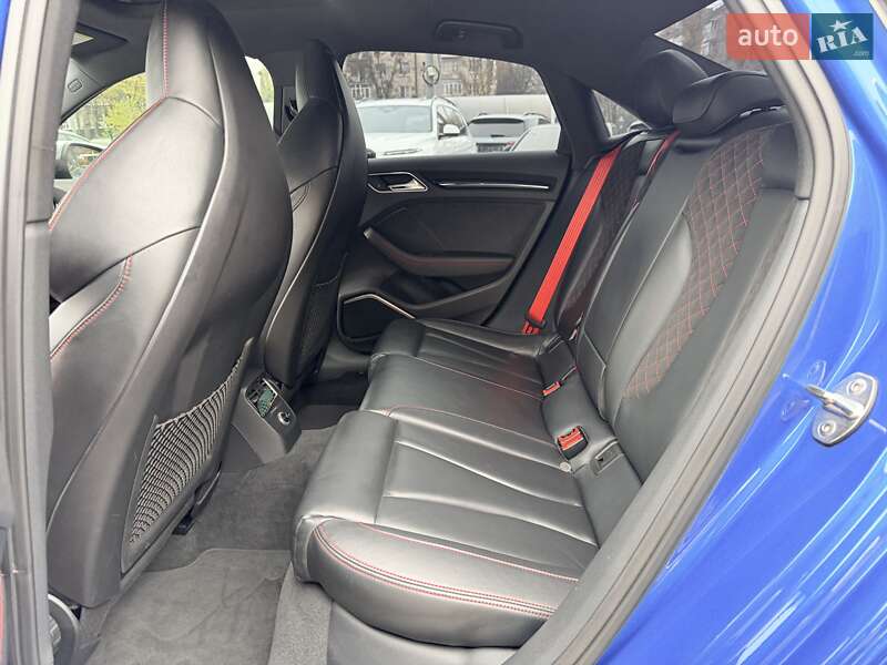 Седан Audi RS3 2017 в Києві фото 21 Седан Audi RS3 2017 в Києві