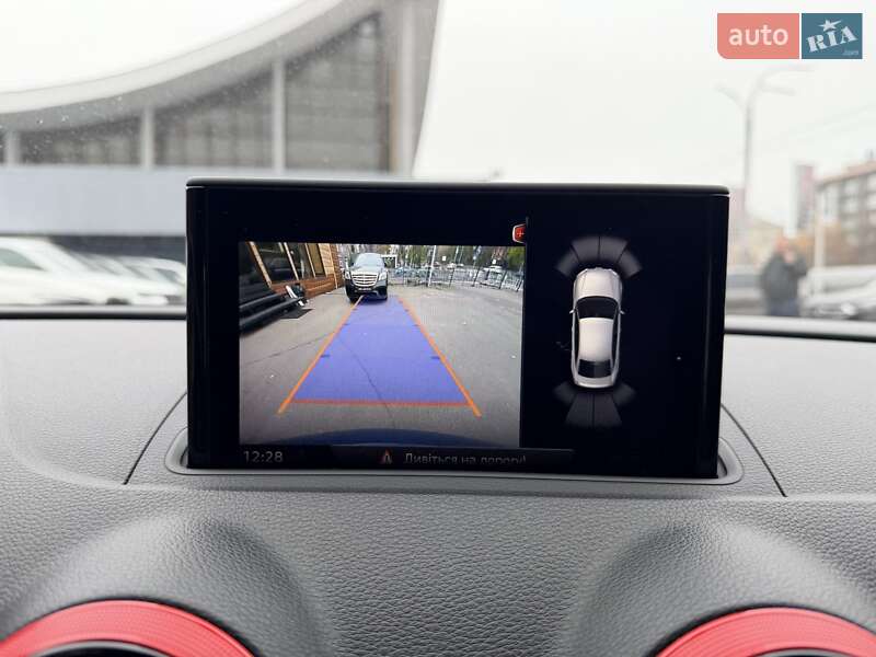 Седан Audi RS3 2017 в Києві фото 27 Седан Audi RS3 2017 в Києві