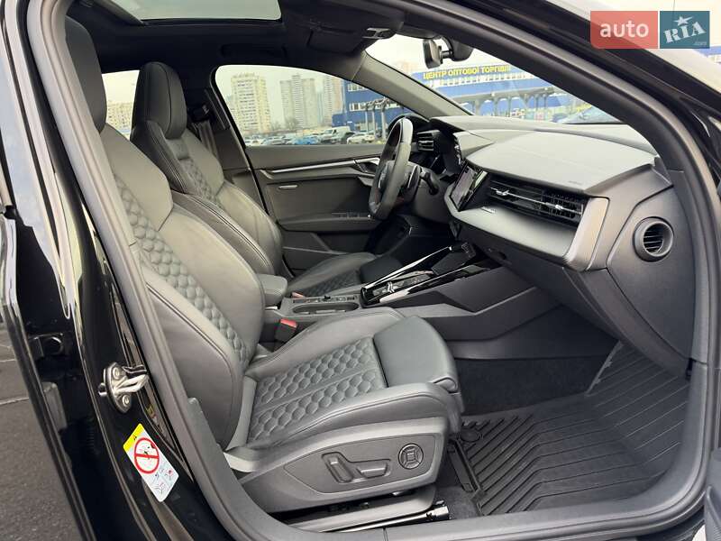 Седан Audi RS3 2021 в Киеве фото 18 Седан Audi RS3 2021 в Киеве