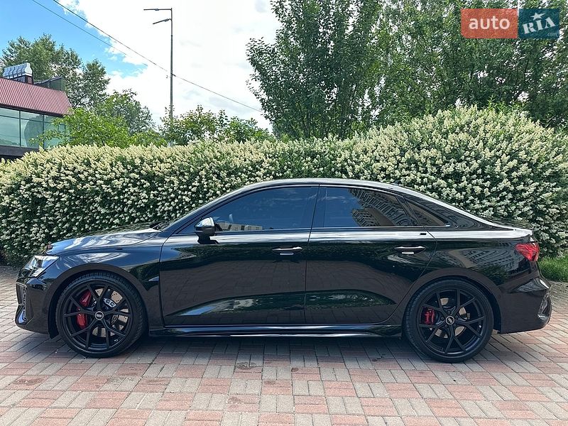 Седан Audi RS3 2021 в Киеве фото 11 Седан Audi RS3 2021 в Киеве