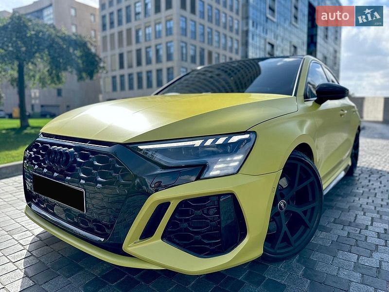Седан Audi RS3 2022 в Днепре