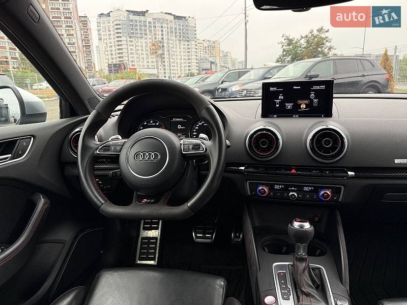 Седан Audi RS3 2016 в Києві