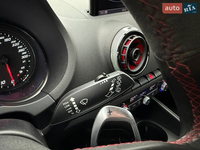 Седан Audi RS3 2016 в Києві