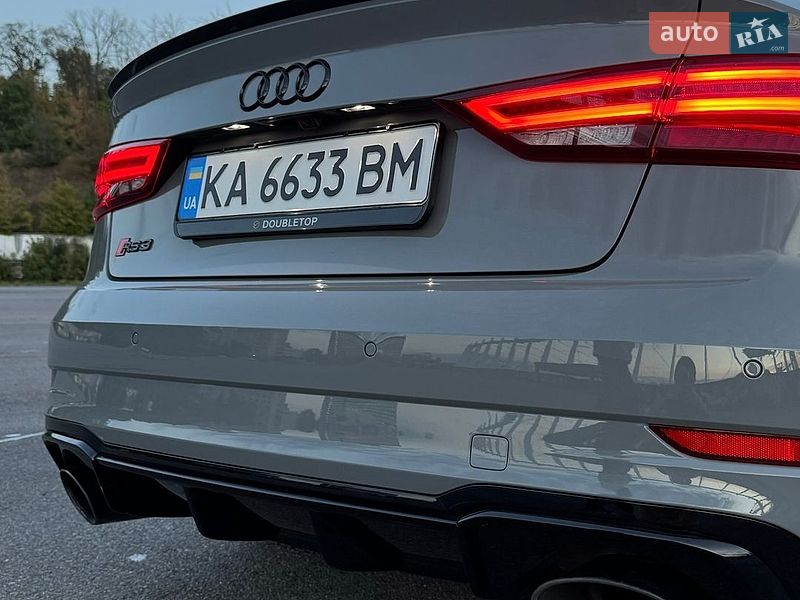 Седан Audi RS3 2018 в Киеве