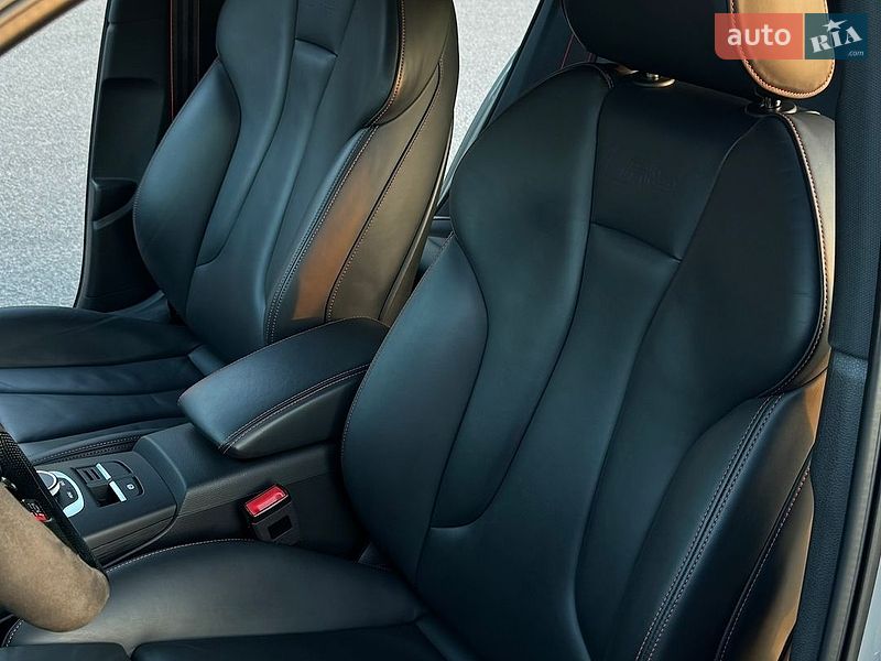 Седан Audi RS3 2018 в Киеве