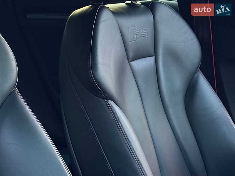 Седан Audi RS3 2018 в Киеве