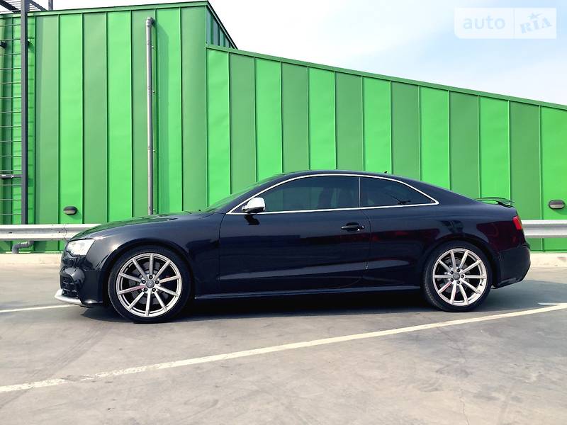 Купе Audi RS5 2013 в Киеве фото 7 Купе Audi RS5 2013 в Киеве