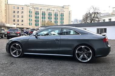 Купе Audi RS5 2011 в Киеве