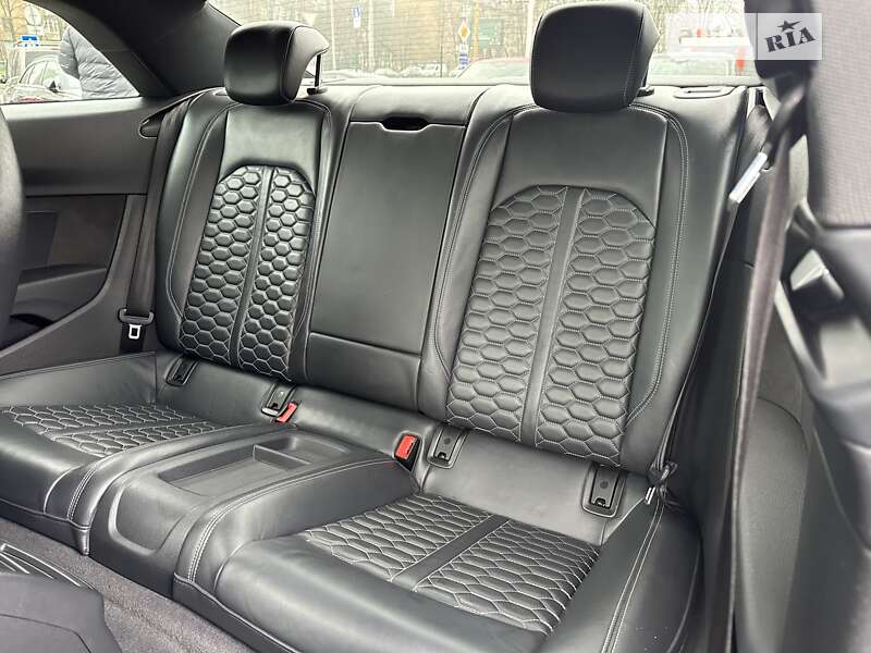 Купе Audi RS5 2018 в Киеве