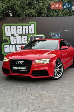 Купе Audi RS5 2011 в 