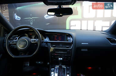 Купе Audi RS5 2011 в 