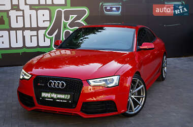 Купе Audi RS5 2011 в 
