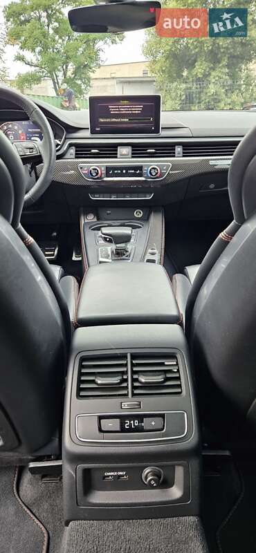Купе Audi RS5 2019 в Киеве