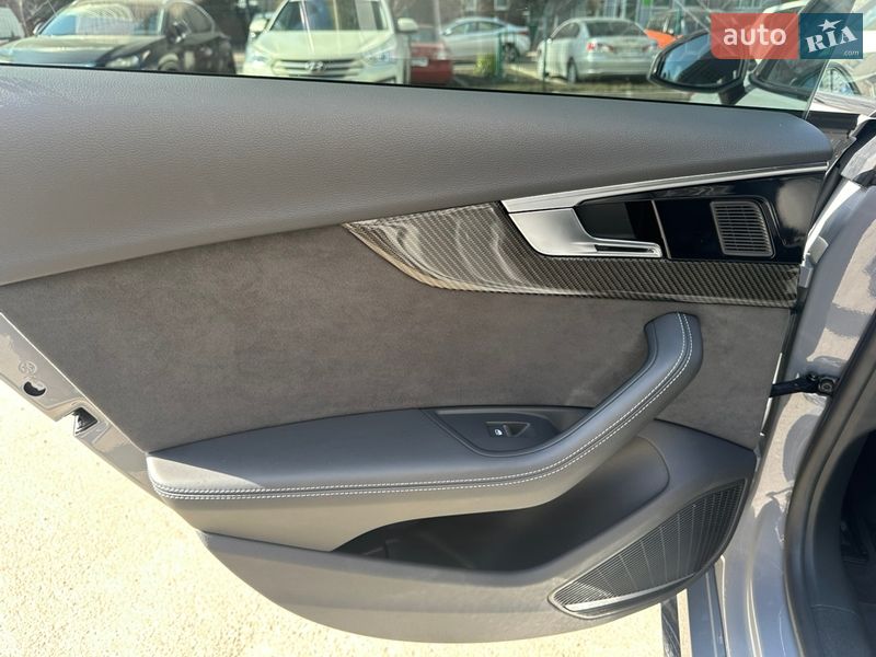 Купе Audi RS5 2023 в Киеве