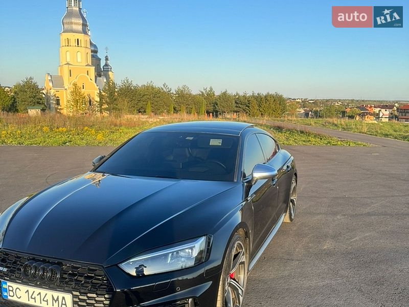 Купе Audi RS5 2018 в Львове