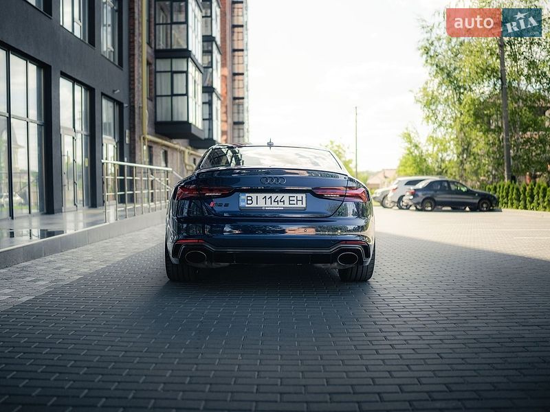 Купе Audi RS5 2018 в Полтаве