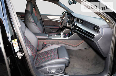 Универсал Audi RS6 2019 в 