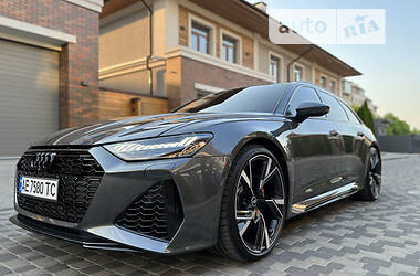 Універсал Audi RS6 2021 в 
