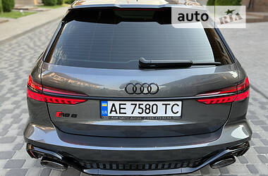 Універсал Audi RS6 2021 в 