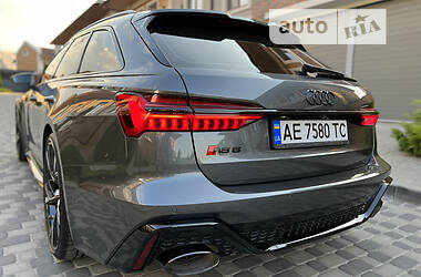 Універсал Audi RS6 2021 в 