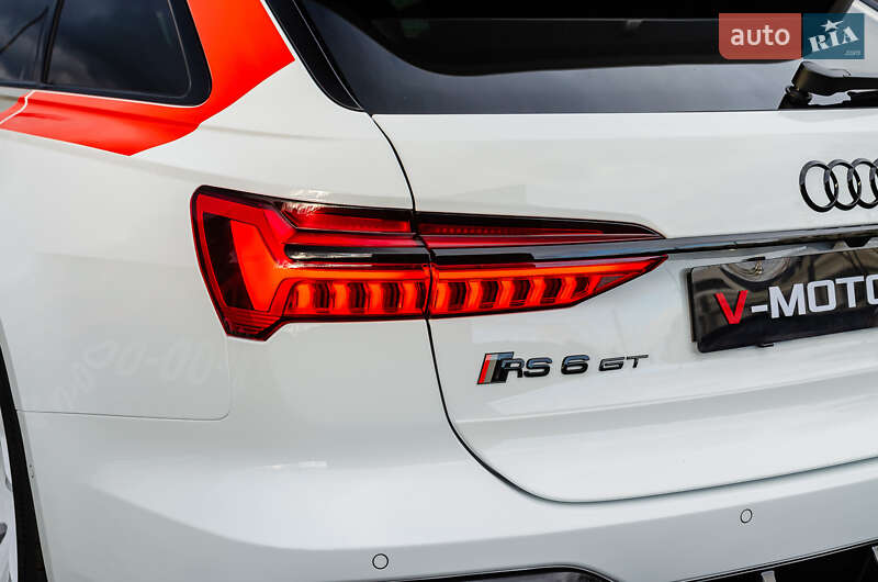 Универсал Audi RS6 2024 в Киеве